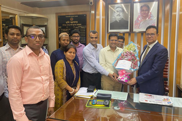 ভূমি মন্ত্রণালয়ের সচিব মহোদয়ের সাথে সৌজন্য সাক্ষাৎ
