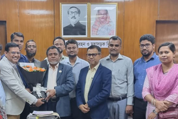 সড়ক পরিবহন ও মহাসড়ক বিভাগের সচিব মহোদয়ের সাথে সৌজন্য সাক্ষাৎ